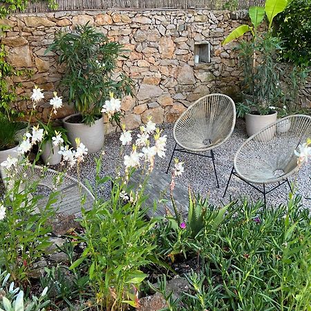 Cosy Studio With Garden And Free Parking - 拉杜尔比 外观 照片