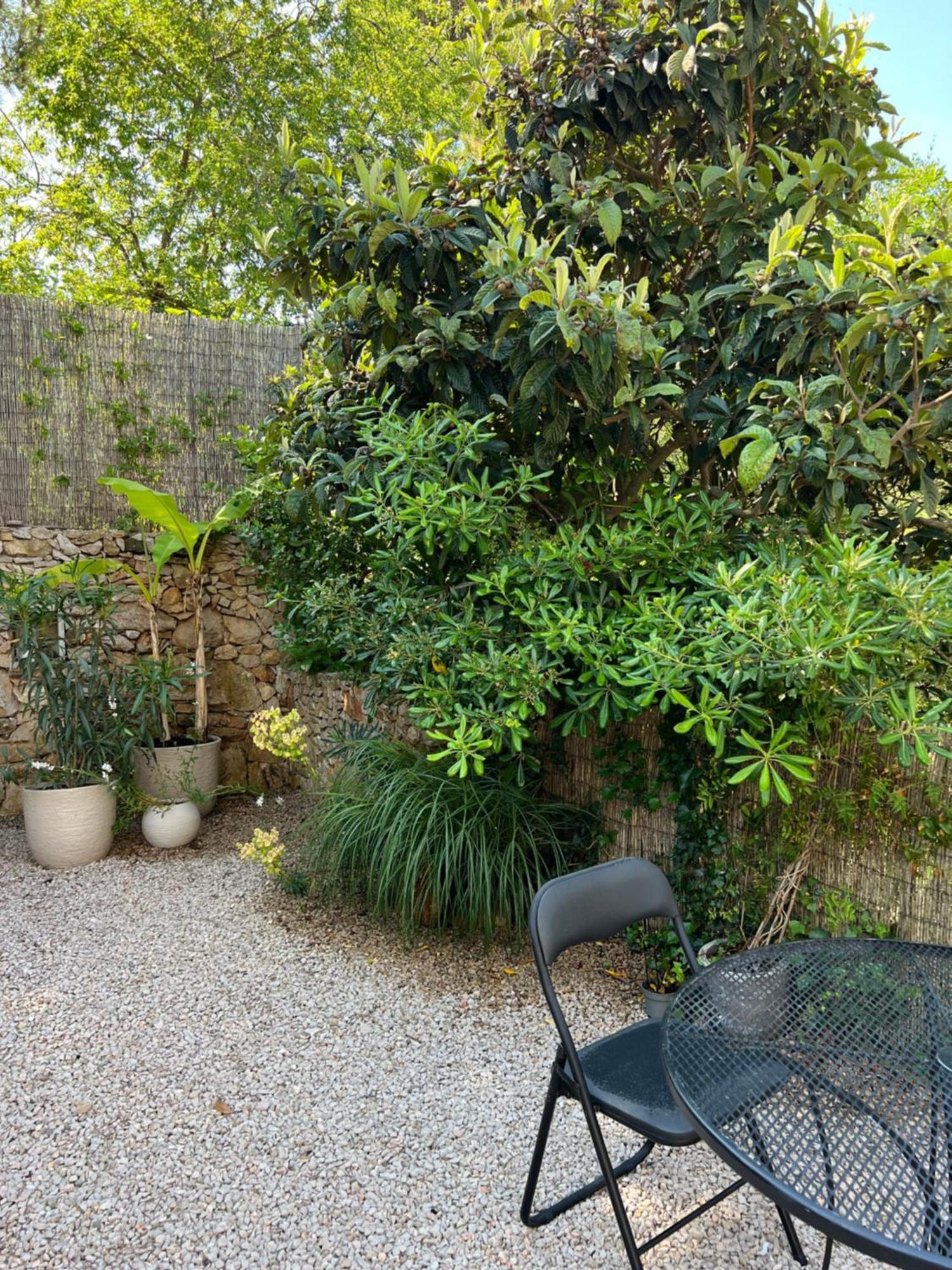 Cosy Studio With Garden And Free Parking - 拉杜尔比 外观 照片
